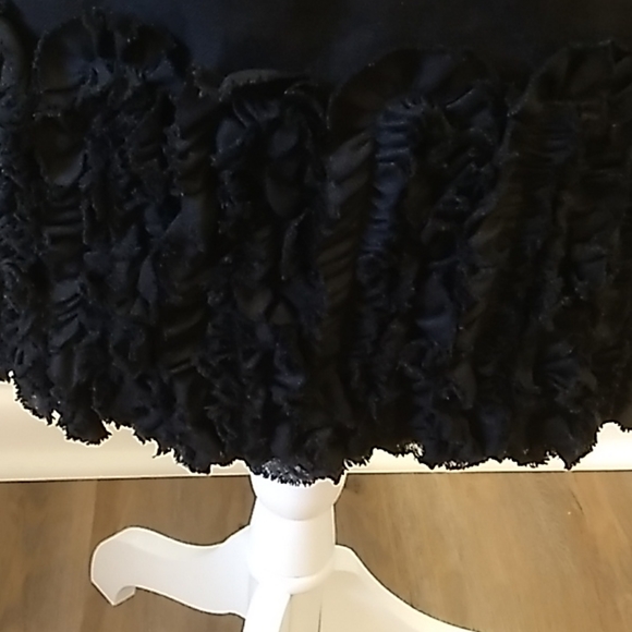 Just... Taylor Black Linen w/ Ruffled Bottom sz 2 - Picture 5 of 12